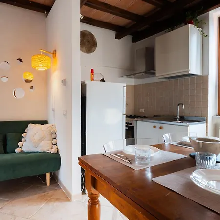 Apartment Seaview House Free Parking & Private Garden La Spezia