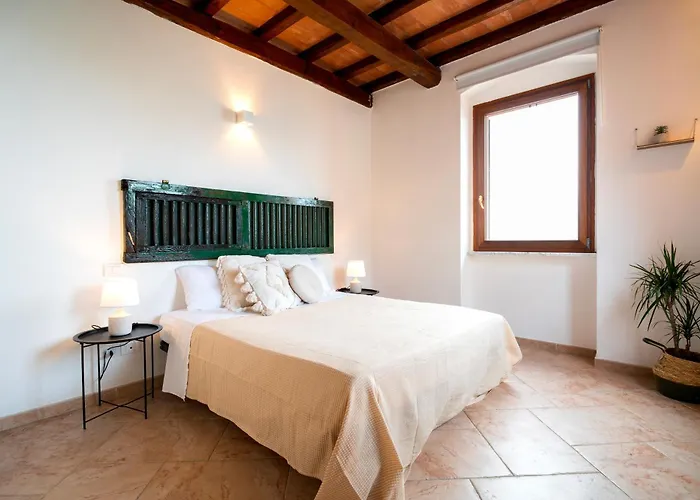 Seaview House Free Parking & Private Garden Apartmán *