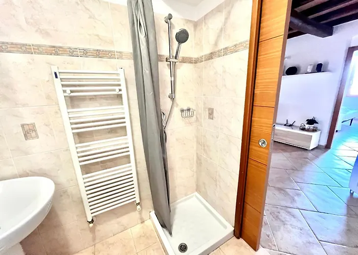 Seaview House Free Parking & Private Garden Apartmán La Spezia